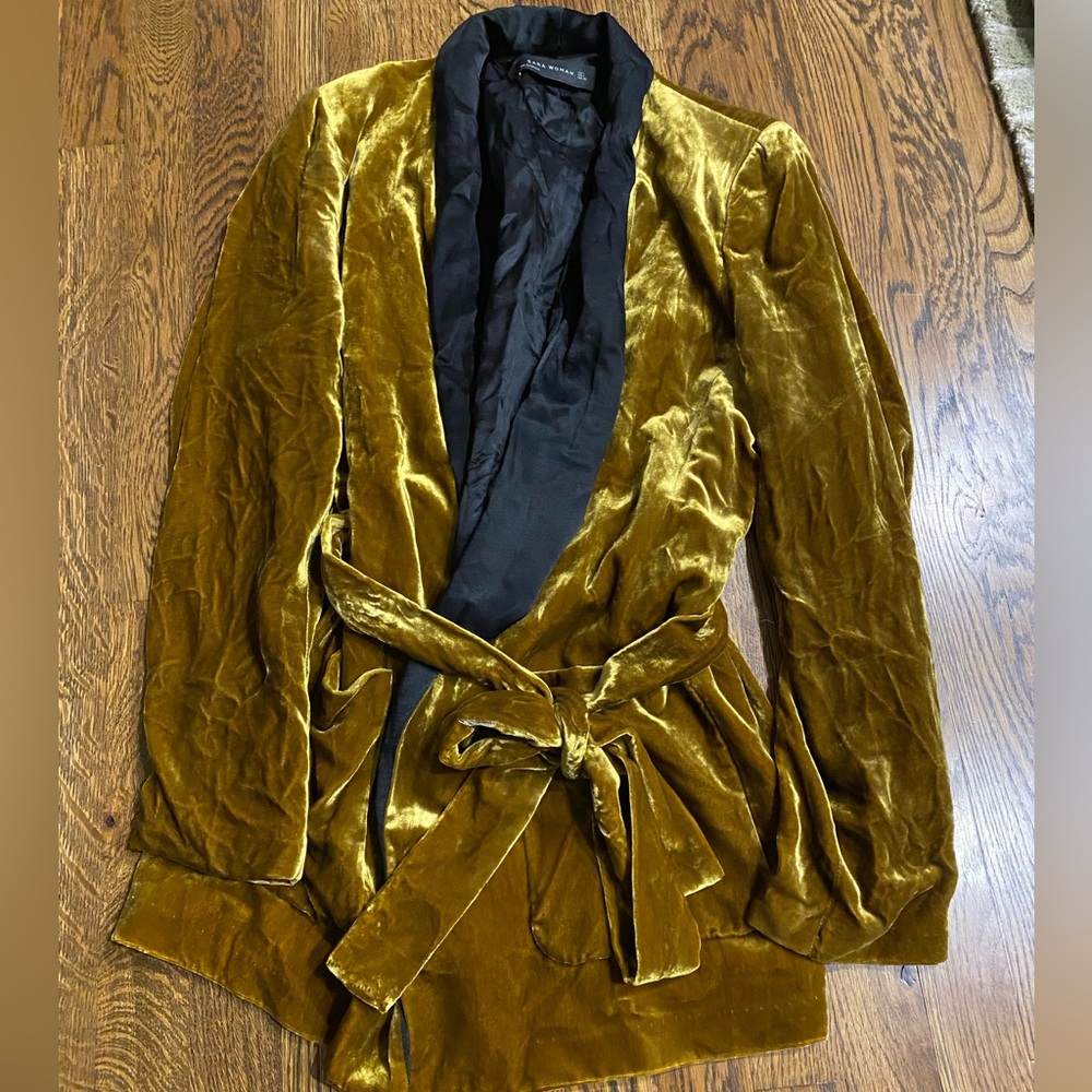 Zara Gold Shawl Velvet Blazer